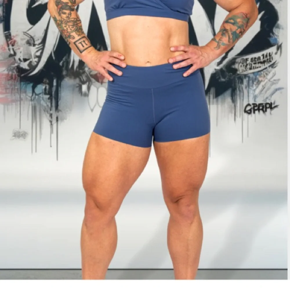 GRRRL BLUE SHORTS - Picture 5 of 9